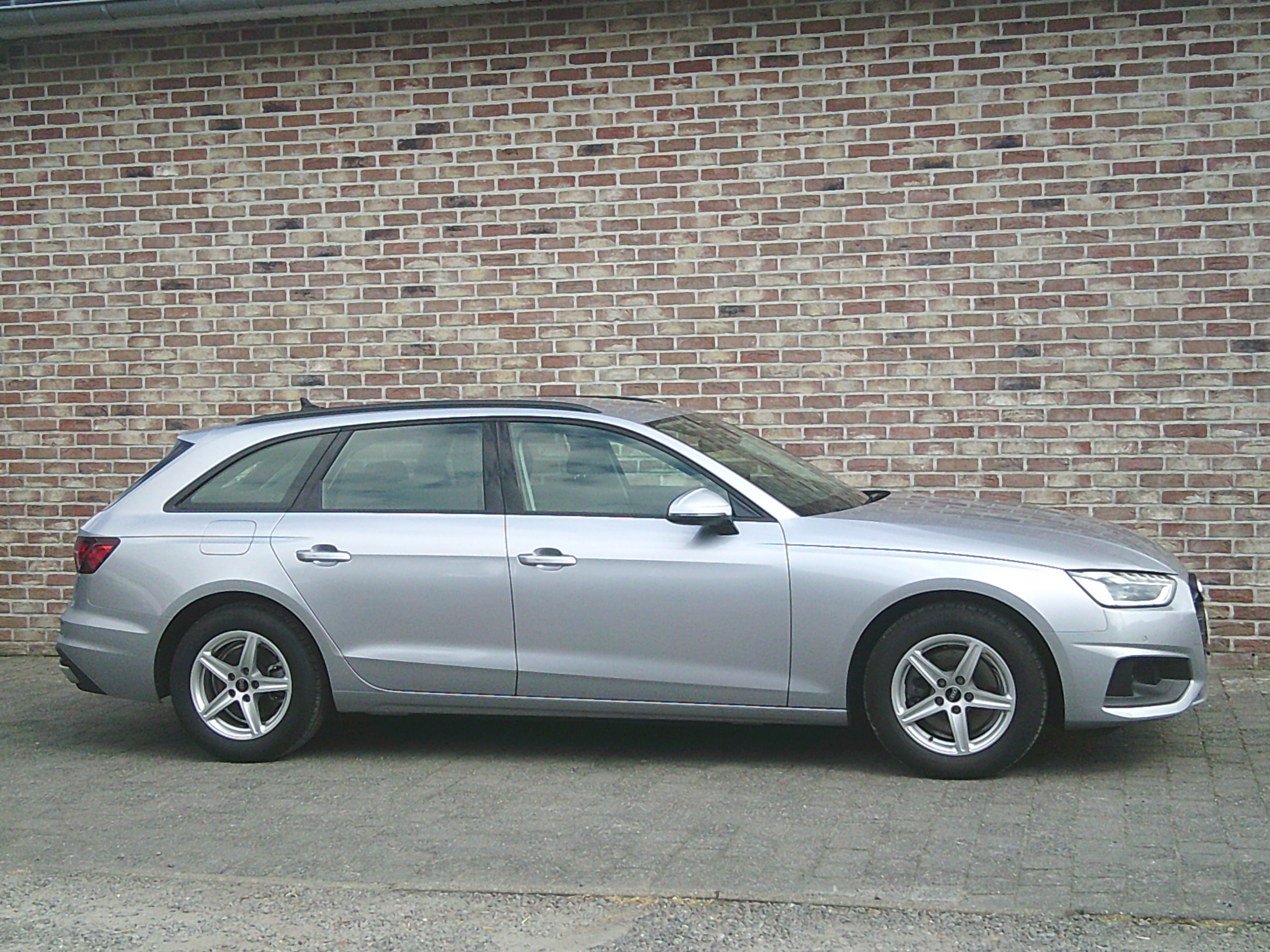 Photo 2